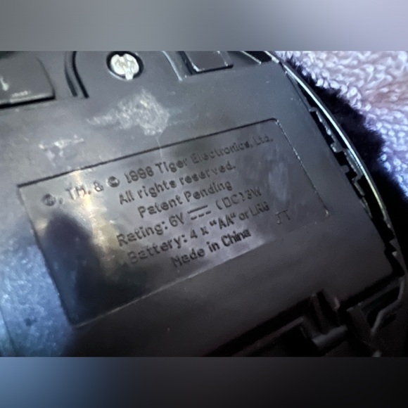 Vintage - 1998 Furby - black with white feet - Picture 7 of 7